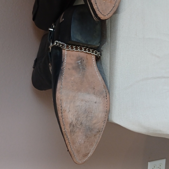 Mens BLACK 11D COWBOY BOOTS WITH CHAINS USED main image 8